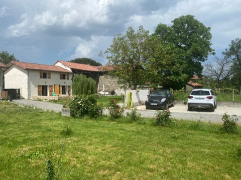 Garden, Parking