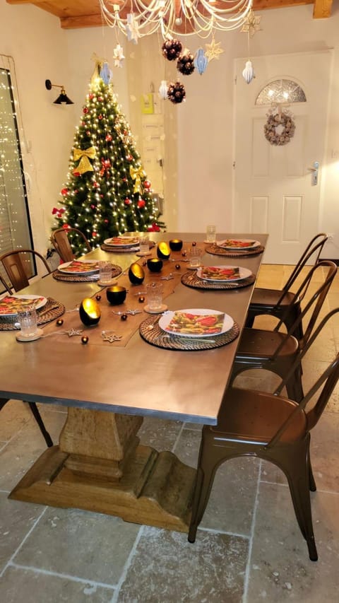 Villa Maélie House in Uzes