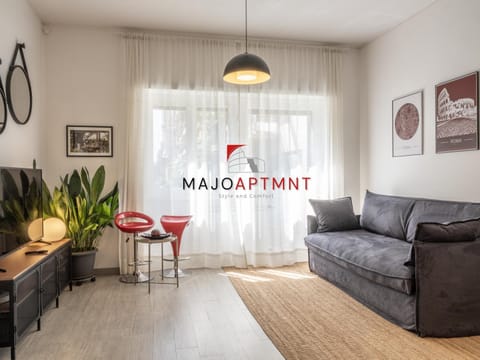 Living room, Seating area, Evening entertainment