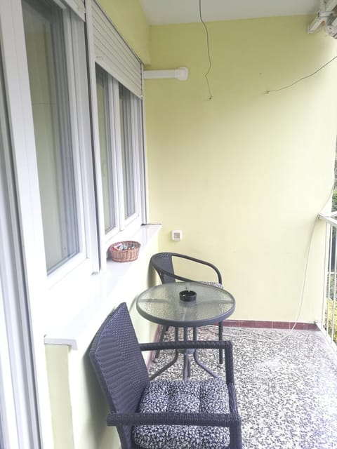 Pretty big double bed room with balcony Vacation rental in Split