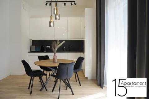 Coffee/tea facilities, Kitchen or kitchenette, Food and drinks, Food and drinks, Dining area, Food, Meals, Alcoholic drinks, Non alcoholic drinks, dishwasher, stove, kitchen, air conditioner