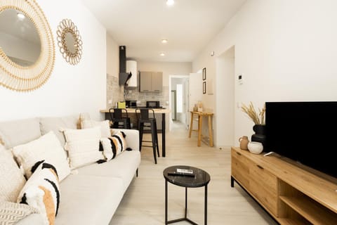 Kitchen or kitchenette, Living room