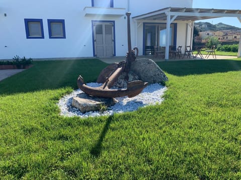 Residenza “La Vecchia Ancora” Bed and Breakfast in Sardinia