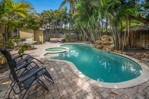Swimming pool