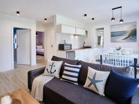 Kitchen or kitchenette, Living room, Seating area