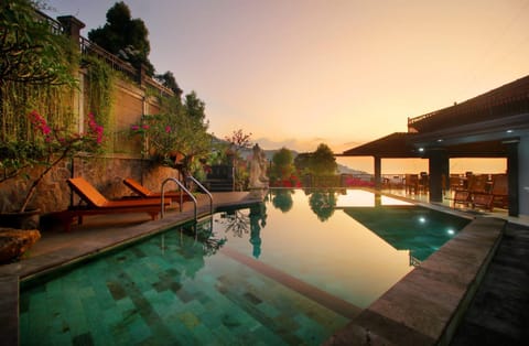 Day, Natural landscape, Pool view, Swimming pool, Sunrise, Sunset, sunbed