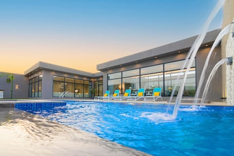 Pool view, Swimming pool, Swimming pool, sunbed