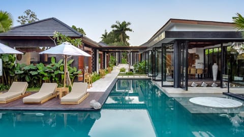 Property building, Pool view, Swimming pool, sunbed
