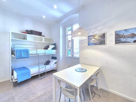 Dining area, bunk bed