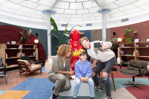 Communal lounge/ TV room, Coffee/tea facilities, Living room, Lobby or reception, Seating area