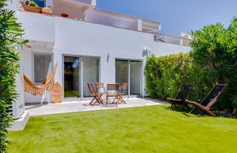 Property building, Patio, Garden