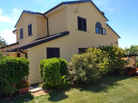 Apartments Graziella Zambratija Bed and Breakfast in Istria County