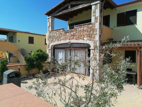 La Caletta Vista mare giardino House in La Caletta