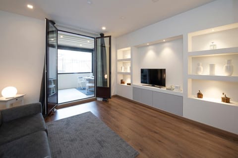 Communal lounge/ TV room, TV and multimedia, Living room, Seating area