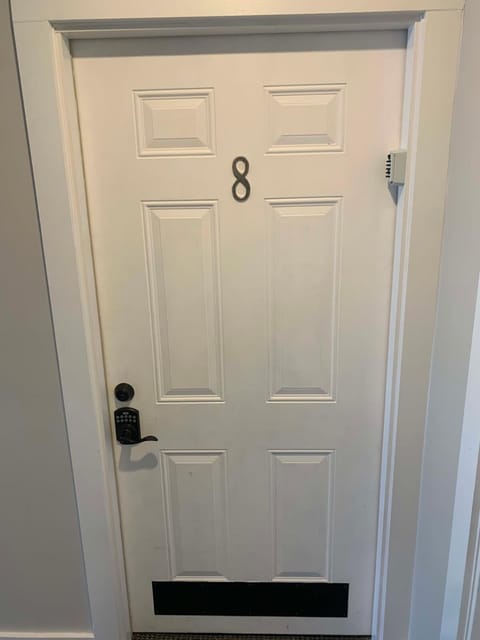 Boutique Hotel Room 8 House in Northport