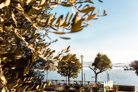 Day, Natural landscape, Lake view