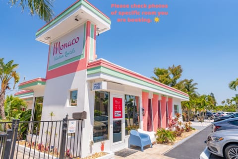 Monaco Vacation Rentals Apartment in Clearwater Beach