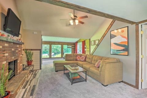 Poconos Cottage with Fire Pit Near Lake Harmony House in Hickory Run State Park