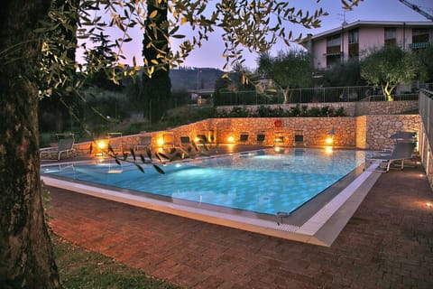 Night, Garden view, Pool view, Swimming pool, sunbed