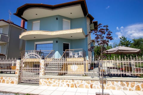 Property building, Patio