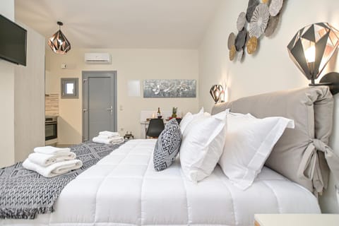 Hermes Luxury Studio Apartment - Naxos Center Apartment in Naxos