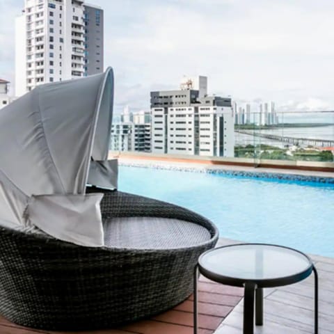Swimming pool, Swimming pool