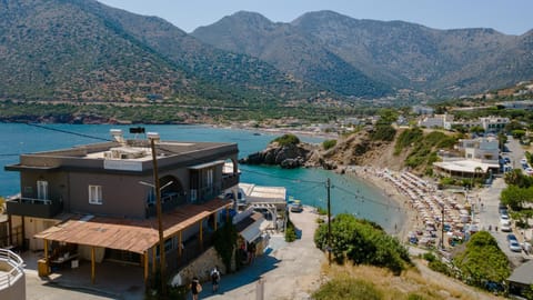 Property building, Restaurant/places to eat, Beach, sunbed
