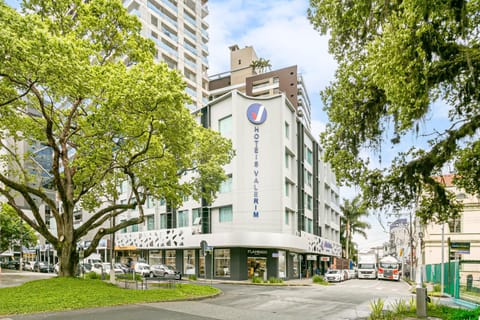 Property building, Day, Neighbourhood, Street view, Location