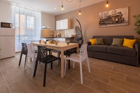 Kitchen or kitchenette, Living room, Dining area