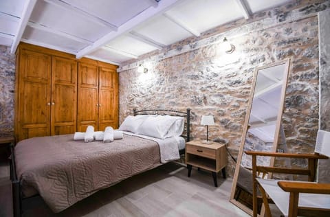 Bed, Photo of the whole room, Bedroom, towels, wardrobe