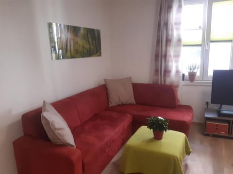 Elli, Appartement inklusive kostenfreiem Eintritt in die Alpentherme Apartment in Bad Hofgastein