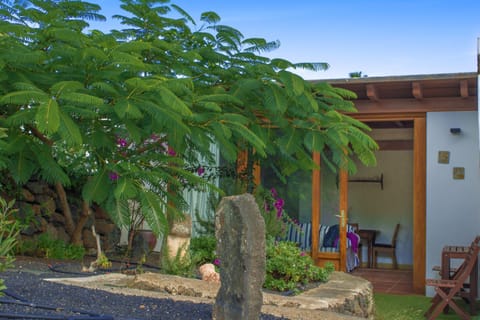 Facade/entrance, Off site, Garden, Balcony/Terrace, Balcony/Terrace, Lobby or reception