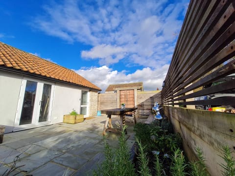 The Little Cottage - Peaceful, Dog Friendly Cottage in 5 Acres House in Mendip District