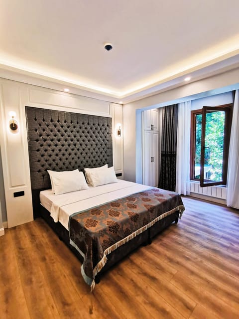 Bed, Photo of the whole room