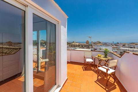 View (from property/room), Balcony/Terrace, Sea view