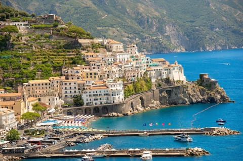 Day, Natural landscape, View (from property/room), Beach, City view, Mountain view, Sea view