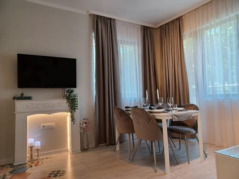 TV and multimedia, Dining area