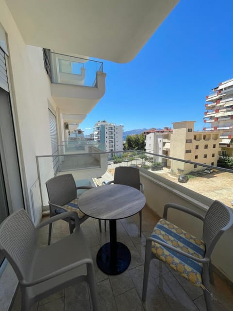 Balcony/Terrace, Street view