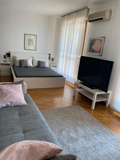 BedandBreakfast Eni Torri Lombarde San Donato BBqueen Bed and Breakfast in San Donato Milanese