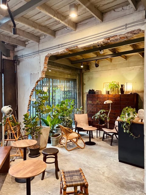 Property building, Restaurant/places to eat