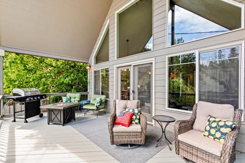 Garfield Bay View Home House in Lake Pend Oreille