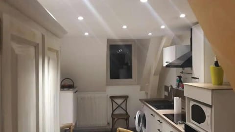 Beau studio au calme proche de la cathédrale Apartment in Autun