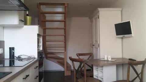 Beau studio au calme proche de la cathédrale Apartment in Autun