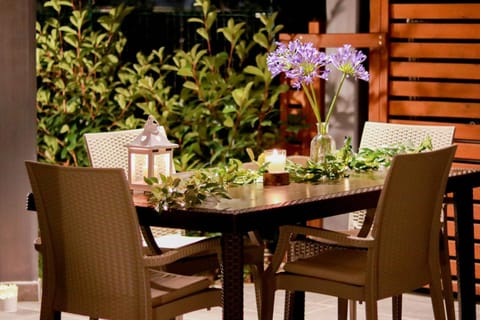 Property building, Patio, Patio, Garden, Dining area