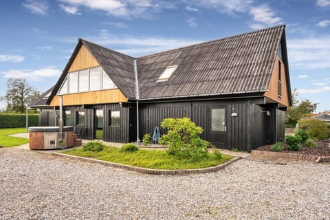 9 Rooms Amazing Sommerhouse House in Region of Southern Denmark