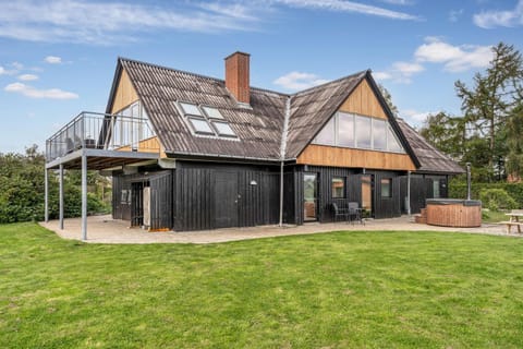 9 Rooms Amazing Sommerhouse House in Region of Southern Denmark