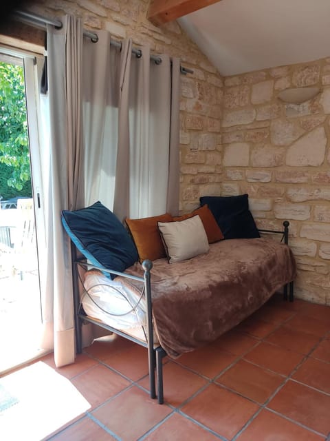 Ardèche les cigales, studio laurier Apartment in Grospierres