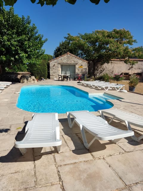 Ardèche les cigales, studio laurier Apartment in Grospierres