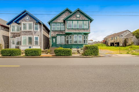Bennington House House in Newport