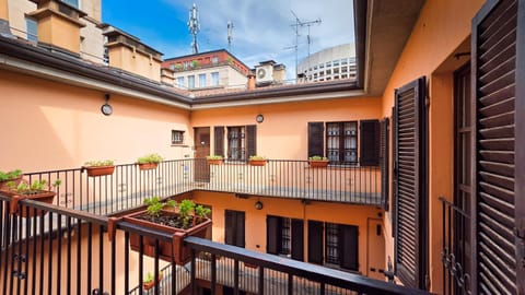 Property building, Inner courtyard view